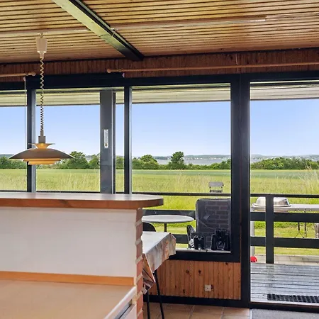 Cozy Summer House With Panoramic View Ferienhaus