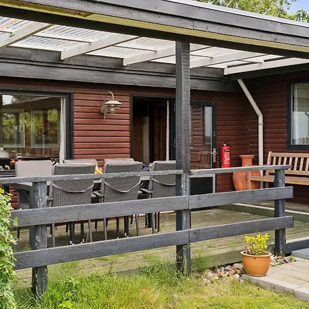 Cozy Summer House With Panoramic View Ferienhaus *